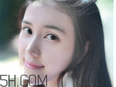 �۱���ɢ���ĸ���ױЧ���ã���ױ�ۺͶ�ױ�۱���ʹ�÷���